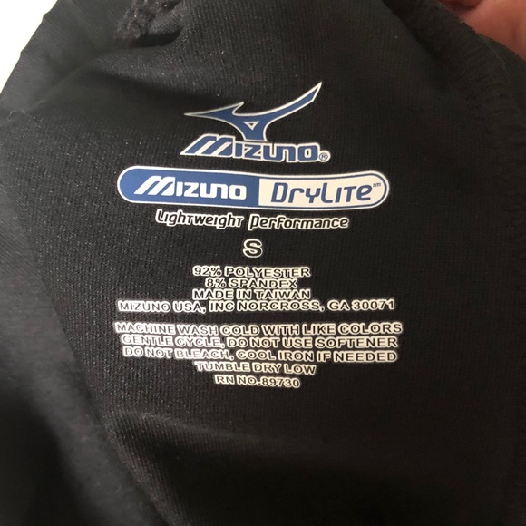 NEW Mizuno Women’s Low Rider Spandex Shorts - Picture 6 of 6